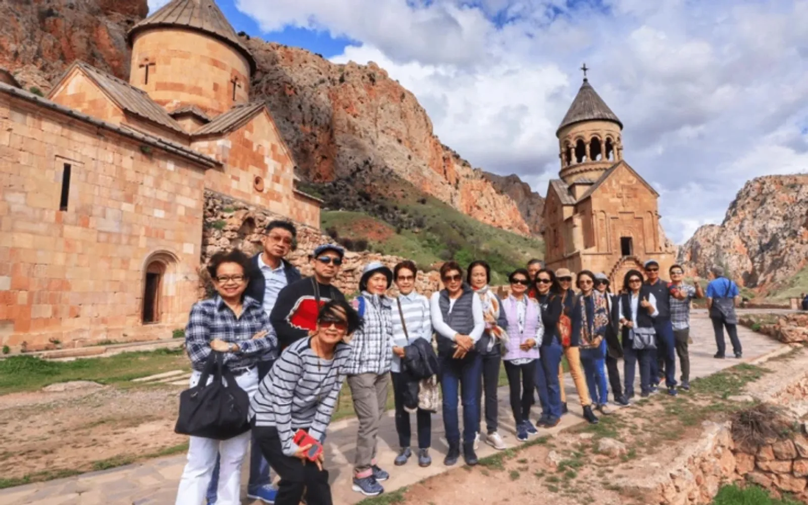 Խոր Վիրապ, Արենի և Նորավանք